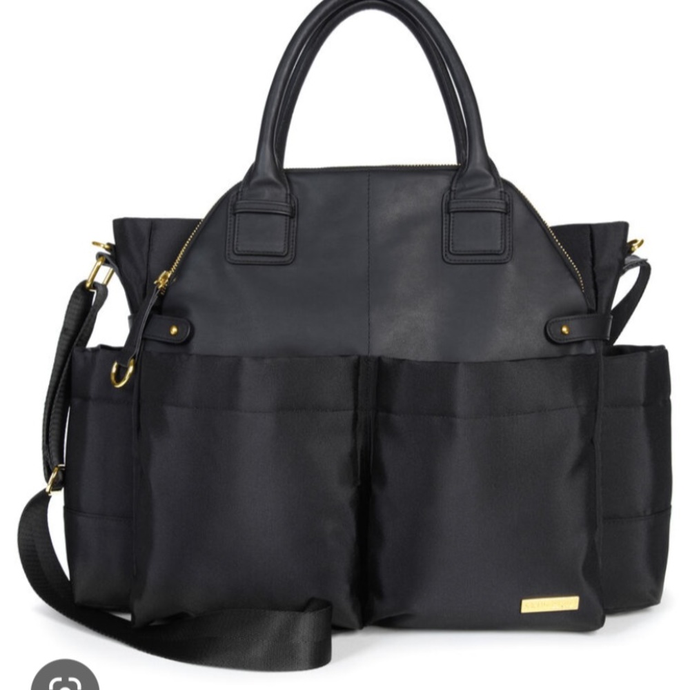 Black Chelsea skip hop diaper bag